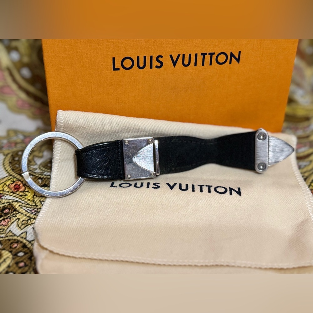 Louis Vuitton Nomade Valet Key Holder (Black) - GUC - Picture 4 of 8